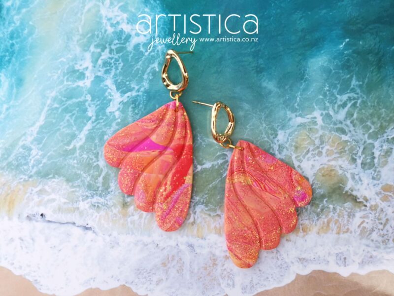 E0051 earrings artistica polymer clay Butterfly pink fuchsia genuine gold white