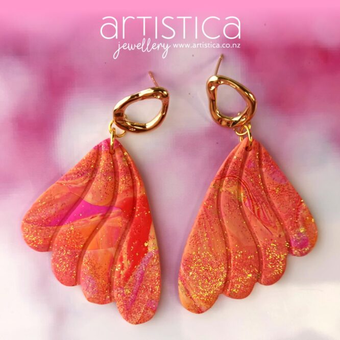 E0051 earrings artistica polymer clay Butterfly pink fuchsia genuine gold white