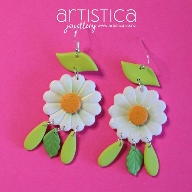 Daisy Flower Power Boho style earring