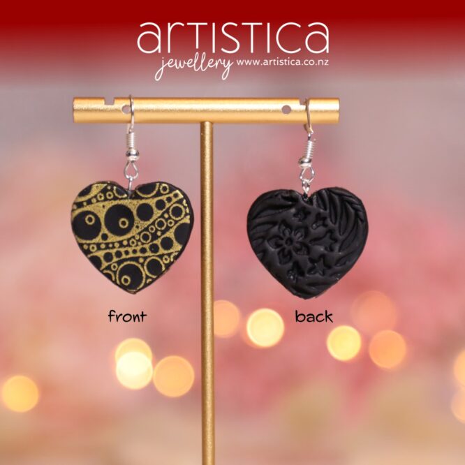 E0406-earrings-artistica-polymer-clay-black-heart-Nigra-Koro